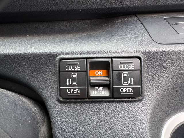 トヨタ シエンタ １．５ Ｇ クエロ ４ＷＤ R2年 () 99