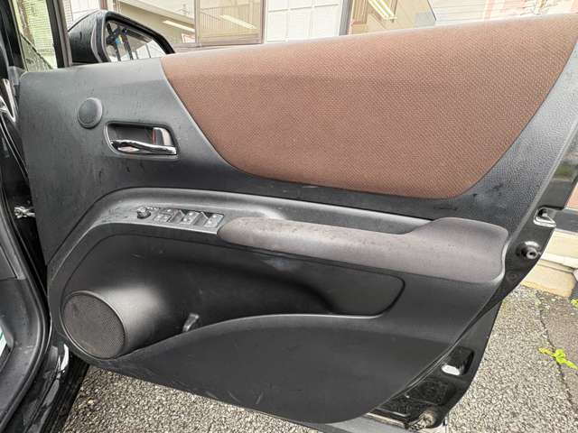 トヨタ シエンタ １．５ Ｇ クエロ ４ＷＤ R2年 () 99