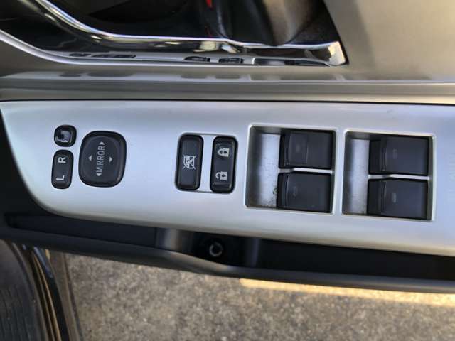 トヨタ ヴォクシー ２．０ ＺＳ 煌 H23年 (関東) 99