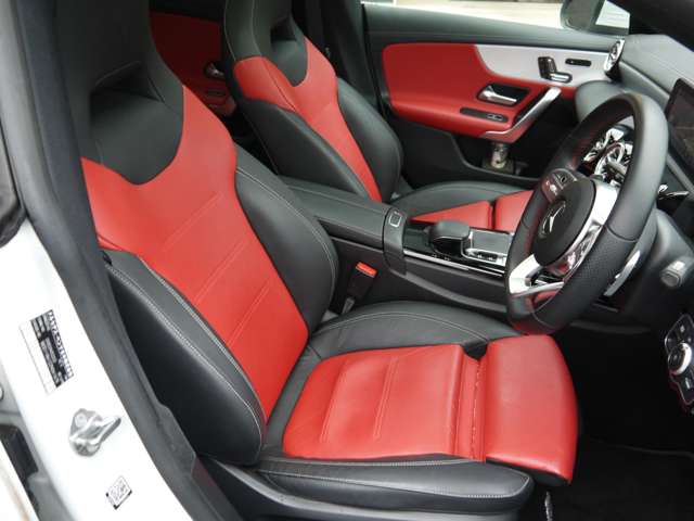メルセデスベンツ ＣＬＡシューティングブレーク ＣＬＡ２００Ｄ ディーゼルターボ R1年 () 99