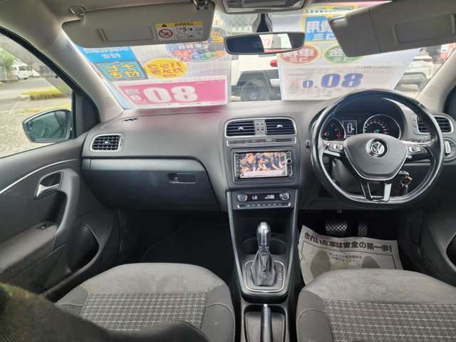 フォルクスワーゲン ポロ ＴＳＩ　コンフォートライン H29年 () 99