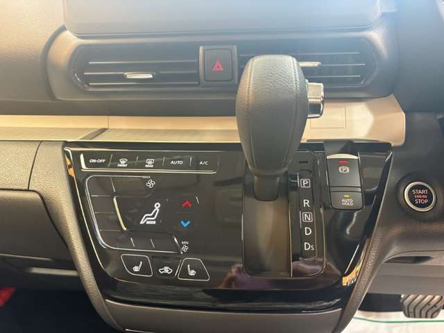 三菱 デリカ　ミニ ６６０ Ｔ プレミアム ４ＷＤ R6年 () 99