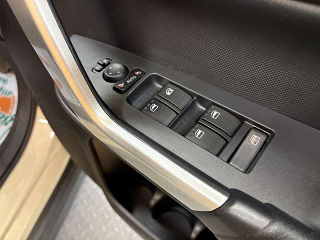 トヨタ ライズ １．２ Ｘ R4年 () 99