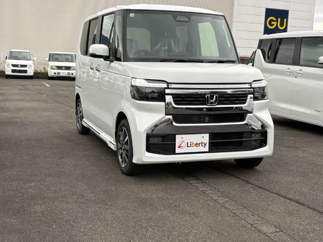ホンダ Ｎ　ＢＯＸ カスタム ６６０ R8年 () 99