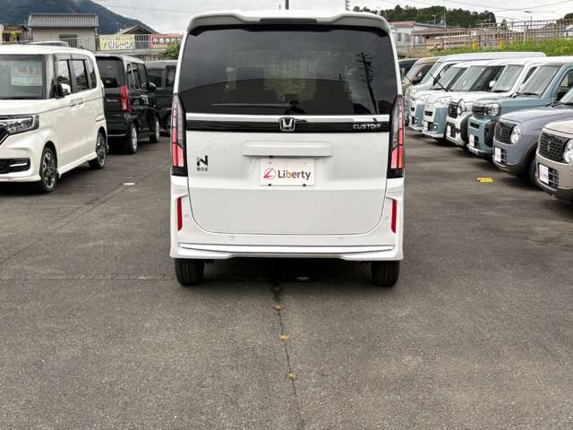 ホンダ Ｎ　ＢＯＸ カスタム ６６０ R8年 () 99