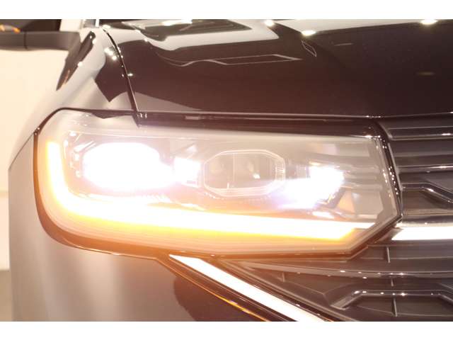 フォルクスワーゲン Ｔ－ＣＲＯＳＳ ＴＳＩ スタイル R7年 (近畿) 99