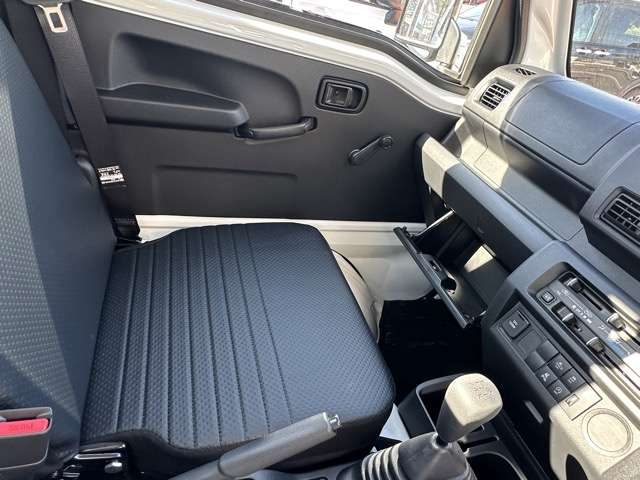 ダイハツ ハイゼットトラック ６６０ スタンダード ３方開 R8年 (東海) 99