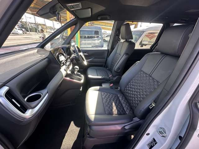 トヨタ ヴォクシー ２．０ Ｓ－Ｚ ４ＷＤ R7年 (東海) 99
