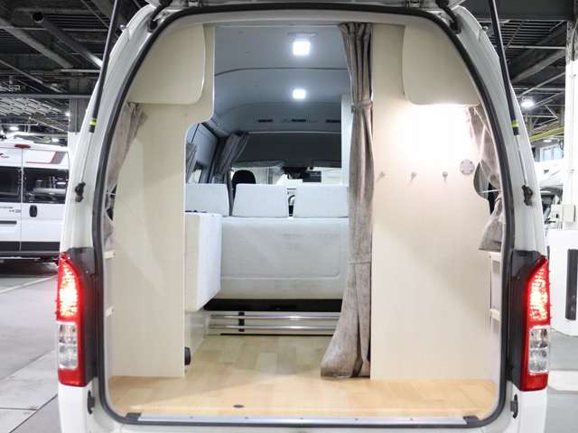 トヨタ ハイエースバン キャンピング R4年 (北海道) 99