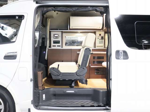 トヨタ ハイエースバン キャンピング H30年 (北海道) 99
