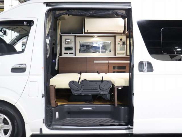 トヨタ ハイエースバン キャンピング H30年 (北海道) 99
