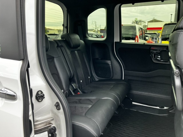 ホンダ Ｎ　ＢＯＸ カスタム ６６０ Ｌ ターボ R5年 (九州・沖縄) 99
