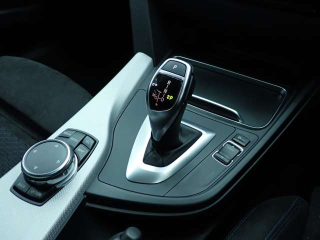 ＢＭＷ ３シリーズ ３２０ｄ　Ｍスポーツ H29年 (九州・沖縄) 99