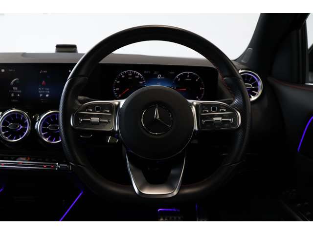 メルセデスベンツ ＧＬＡクラス ＧＬＡ２００ Ｄ ４マチック ＡＭＧラインパッケージ ディーゼルターボ ４ＷＤ R5年 (近畿) 99