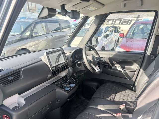 三菱 デリカ　ミニ ６６０ Ｔ プレミアム ４ＷＤ R6年 () 99