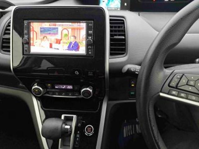 日産 セレナ ２．０ Ｘ ＶセレクションＩＩ ４ＷＤ R1年 () 99