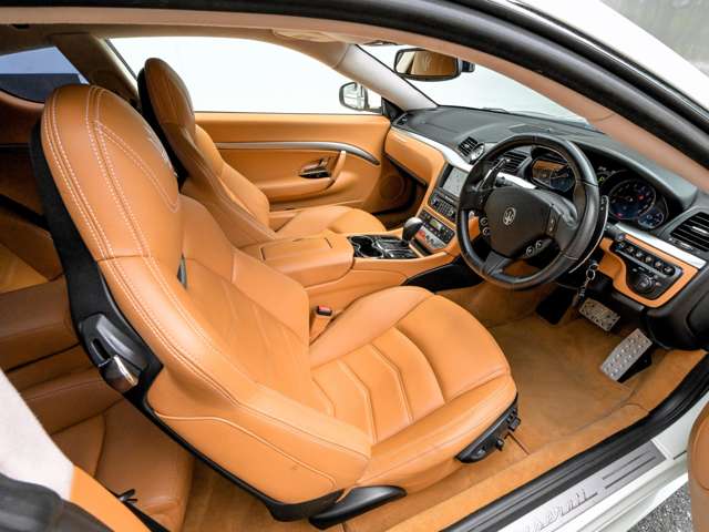 マセラティ グラントゥーリズモ スポーツ　ＭＣオートシフト H27年 (関東) 99