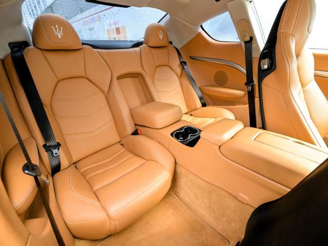 マセラティ グラントゥーリズモ スポーツ　ＭＣオートシフト H27年 (関東) 99