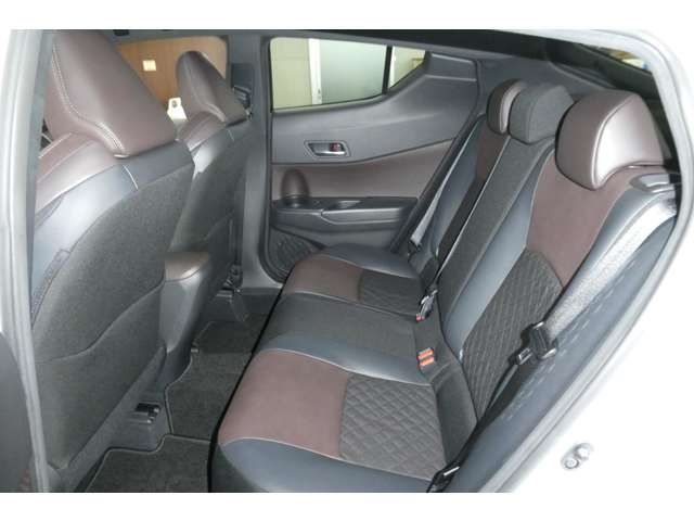 トヨタ Ｃ−ＨＲ １．２ Ｇ－Ｔ ４ＷＤ H29年 (東北) 99