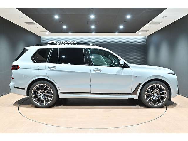 ＢＭＷ Ｘ７ Ｘドライブ４０Ｄ Ｍスポーツ ディーゼルターボ ４ＷＤ R6年 () 99