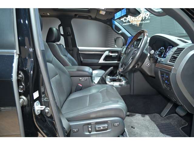 トヨタ ランドクルーザー ４．６ ＺＸ ４ＷＤ H29年 () 99
