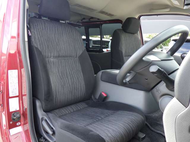 日産 ＮＶ３５０キャラバン ２．５ プレミアムＧＸ ロングボディ ディーゼルターボ ４ＷＤ H29年 (関東) 99