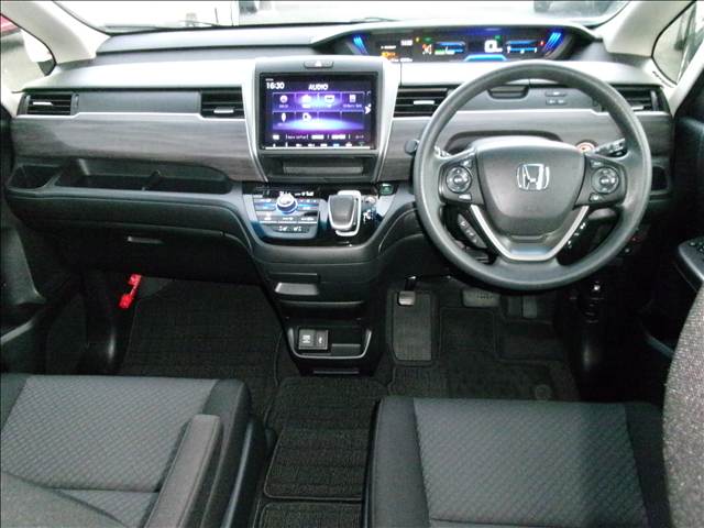 ホンダ フリード ＨＹＢＲＩＤ Ｇ ＢＬＡＣＫ ＳＴＹＬＥ ６人 R5年 () 99