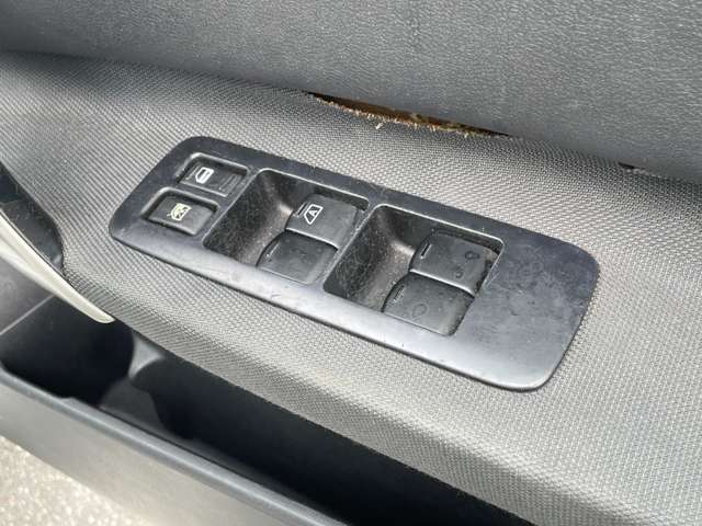 日産 デュアリス ２．０ ２０Ｇ ＦＯＵＲ ４ＷＤ H22年 () 99