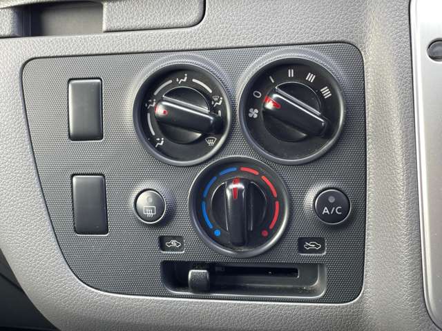 日産 ＮＶ３５０キャラバン ２．０ ＤＸ ロングボディ R1年 () 99