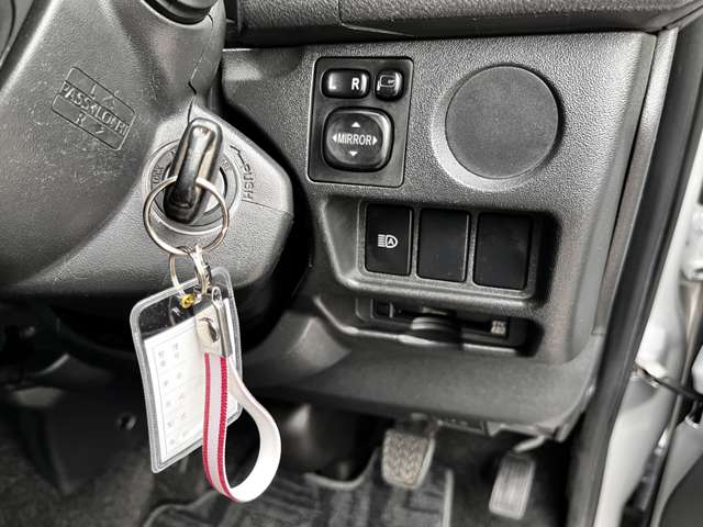 トヨタ ハイエースバン ２．８ スーパーＧＬ ロング ディーゼルターボ R2年 (関東) 99