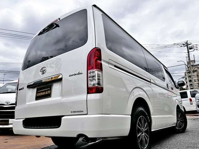 トヨタ ハイエースバン ２．０ スーパーＧＬ ダークプライムＩＩ ロングボディ R1年 (関東) 99