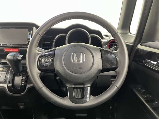 ホンダ Ｎ　ＢＯＸ ６６０ カスタムＧ Ａパッケージ ２トーンカラースタイル H26年 () 99
