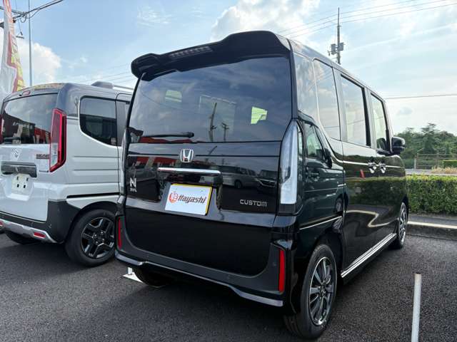 ホンダ Ｎ　ＢＯＸ カスタム ６６０ R8年 (四国) 99