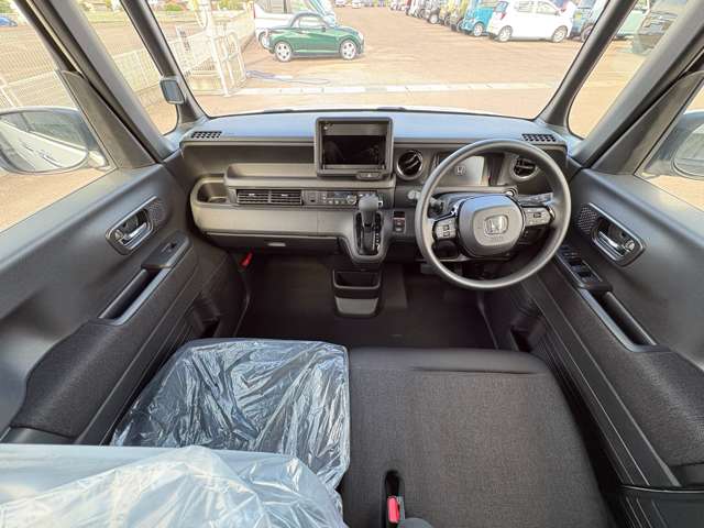 ホンダ Ｎ　ＢＯＸ カスタム ６６０ R8年 (四国) 99