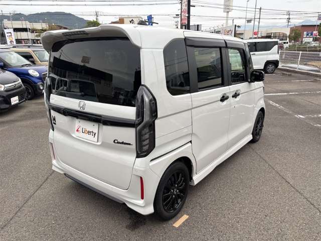 ホンダ Ｎ　ＢＯＸ カスタム ６６０ Ｌ スタイルプラス ブラック R4年 () 99
