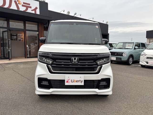 ホンダ Ｎ　ＢＯＸ カスタム ６６０ Ｌ スタイルプラス ブラック R4年 () 99