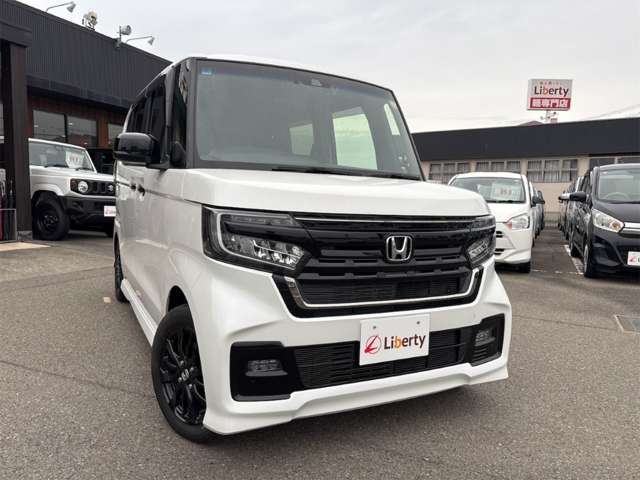 ホンダ Ｎ　ＢＯＸ カスタム ６６０ Ｌ スタイルプラス ブラック R4年 () 99