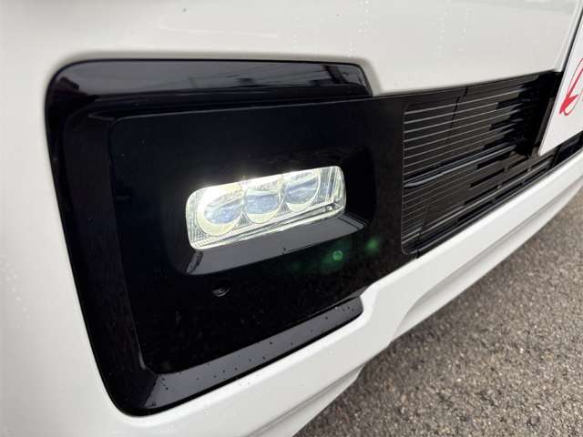 ホンダ Ｎ　ＢＯＸ カスタム ６６０ Ｌ スタイルプラス ブラック R4年 () 99