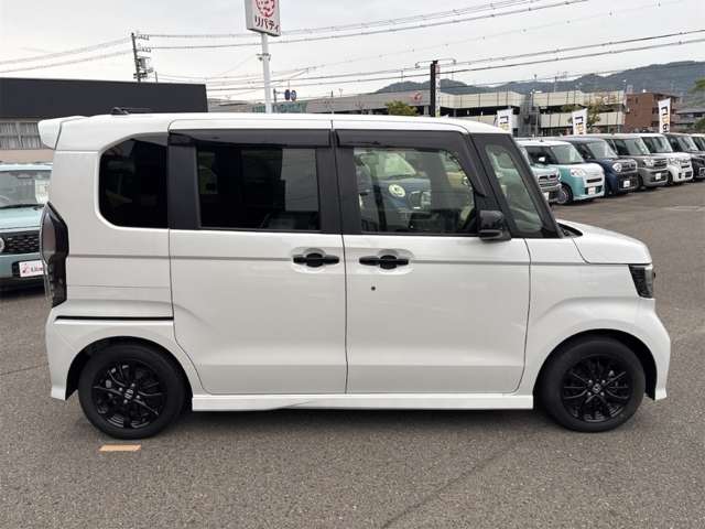 ホンダ Ｎ　ＢＯＸ カスタム ６６０ Ｌ スタイルプラス ブラック R4年 () 99