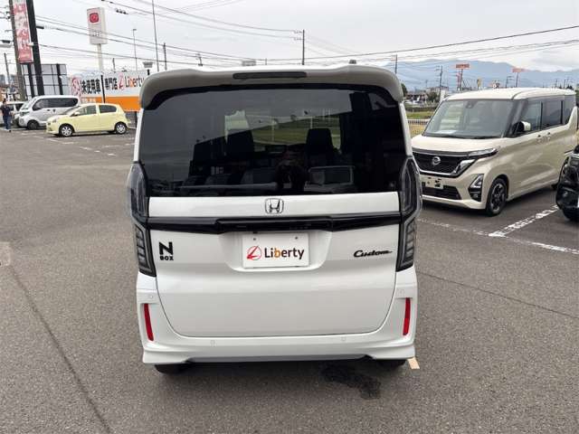 ホンダ Ｎ　ＢＯＸ カスタム ６６０ Ｌ スタイルプラス ブラック R4年 () 99