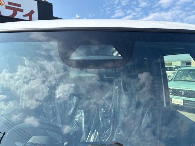 ホンダ Ｎ　ＢＯＸ カスタム ６６０ ターボ ブラック スタイル R8年 (四国) 99