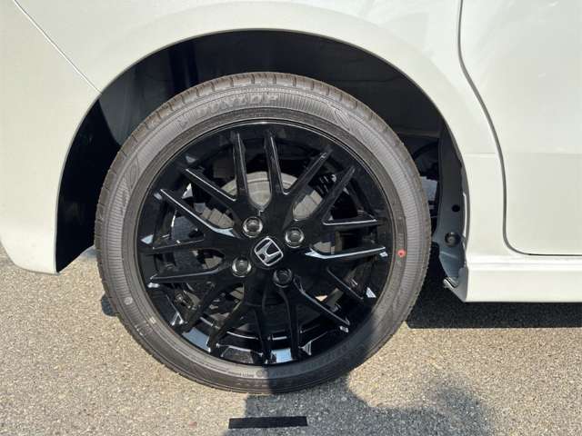 ホンダ Ｎ　ＢＯＸ カスタム ６６０ ターボ ブラック スタイル R8年 (四国) 99
