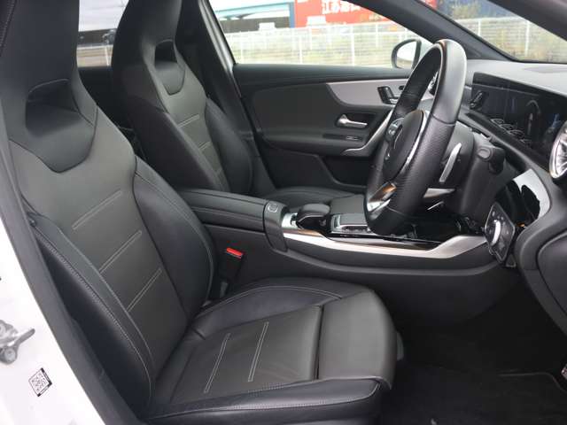 ＡＭＧ Ａクラス Ａ３５ ４マチック ４ＷＤ R2年 () 99