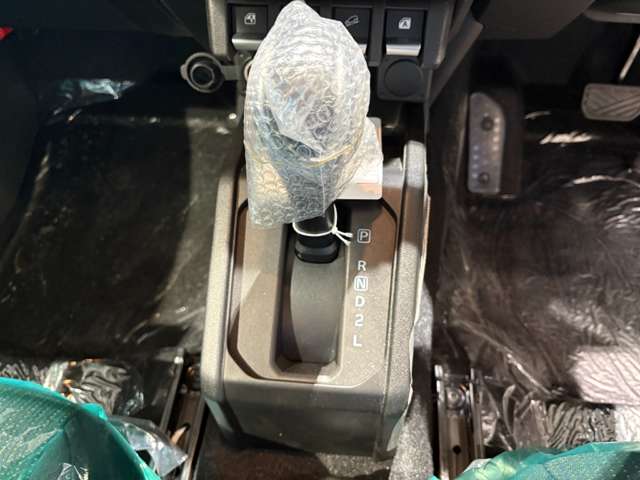 スズキ ジムニー　ノマド １．５ ＦＣ ４ＷＤ R8年 () 99