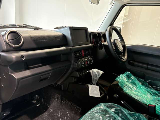 スズキ ジムニー　ノマド １．５ ＦＣ ４ＷＤ R8年 () 99