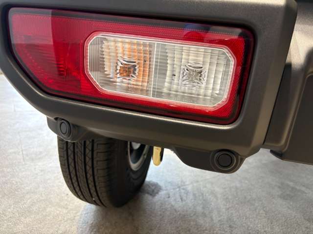 スズキ ジムニー　ノマド １．５ ＦＣ ４ＷＤ R8年 () 99