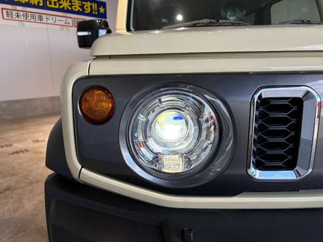 スズキ ジムニー　ノマド １．５ ＦＣ ４ＷＤ R8年 () 99