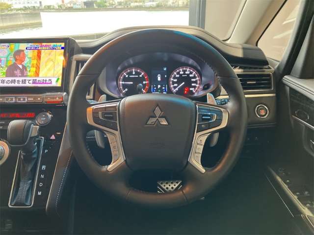 三菱 デリカ　Ｄ：５ ２．２ シャモニー 電動サイドステップ非装着車 ディーゼルターボ ４ＷＤ R6年 () 99