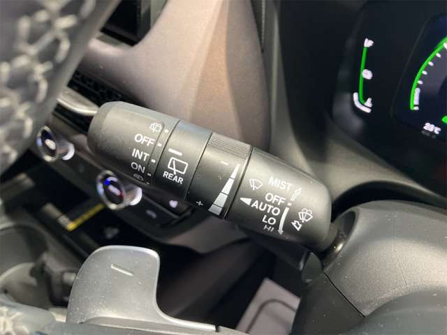 ホンダ ＺＲ－Ｖ ２．０ Ｅ：ＨＥＶ Ｚ R5年 () 99