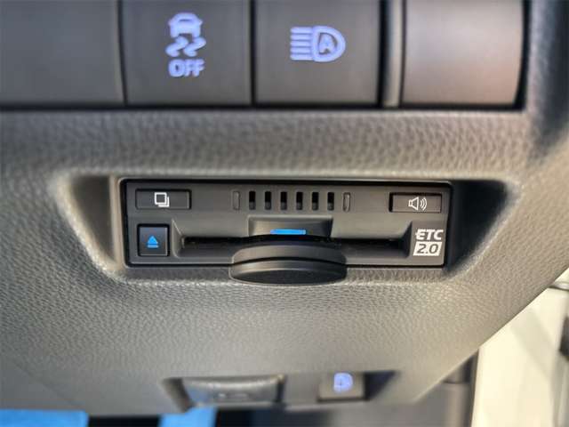 トヨタ ハリアー ２．０ Ｚ R4年 () 99